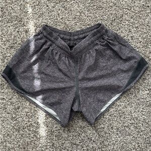 Lululemon size 6 hotty hot grey shorts